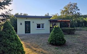 Bungalow In Canow